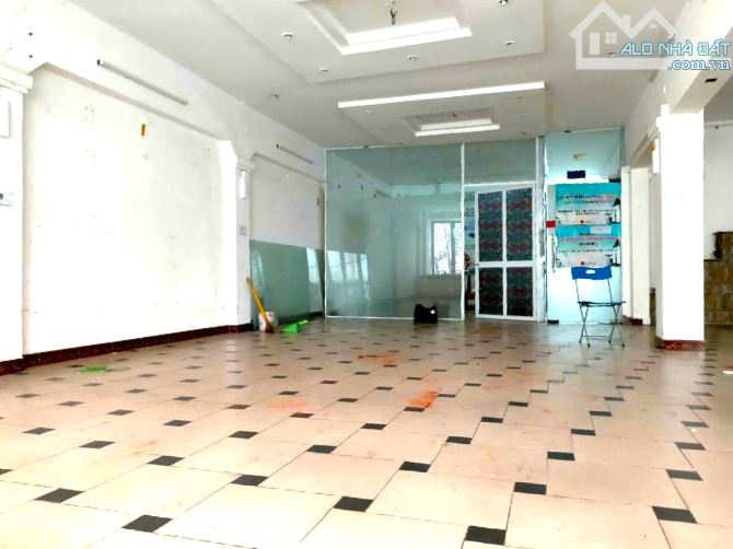 Bán nhà Thái Hà 210m2, MT 10m, Ô tô tránh, 20m ra mặt phố - 1