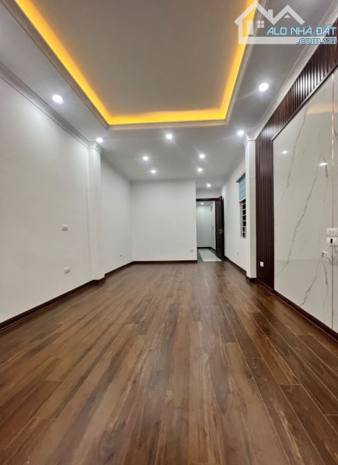 Bán nhà Minh Khai, đẳng cấp 5 tầng lô góc mới koong, thang máy tiện nghi, 45m2 giá 10.5 tỷ - 1