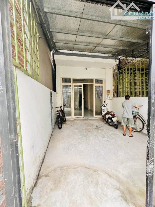 Nhà 2 tầng -ở ngay.  80m2 đường ô tô q7 nhỉnh 6 tỷ - 1