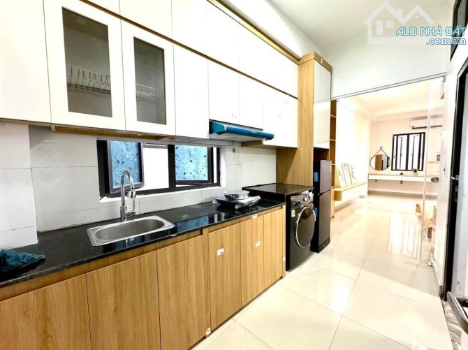 TOÀ CĂN HỘ 7 TẦNG THANG MÁY NGUYỄN VĂN HUYÊN, CẦU GIẤY - LÔ GÓC 3 THOÁNG - 12 CĂN HỘ FULL - 12