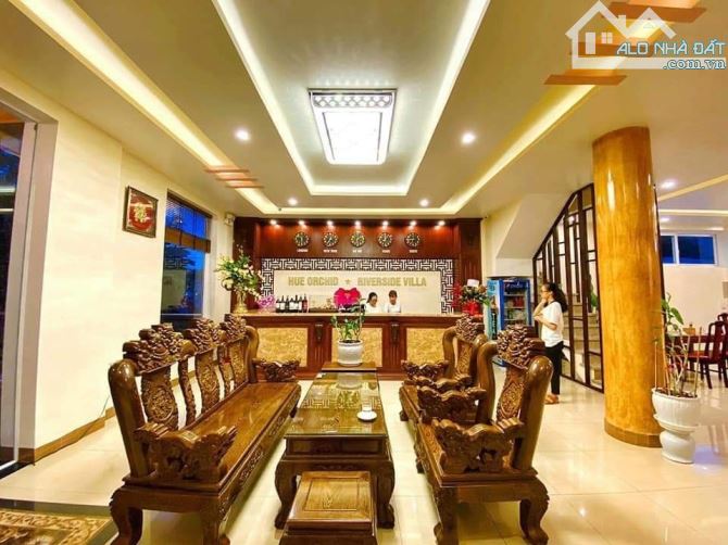 BÁN KHÁCH SẠN MẶT PHỐ HÀN MẶC TỬ, DT 650m2, VIEW SÔNG MỘNG MƠ, DOANH THU ĐỈNH - 2