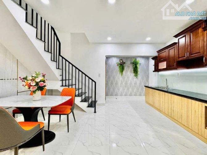 Nhà đẹp Nguyễn Thái Sơn, Gò Vấp có 3 phòng ngủ, 50m² chỉ 3 tỷ 120, Sổ hồng riêng - 2