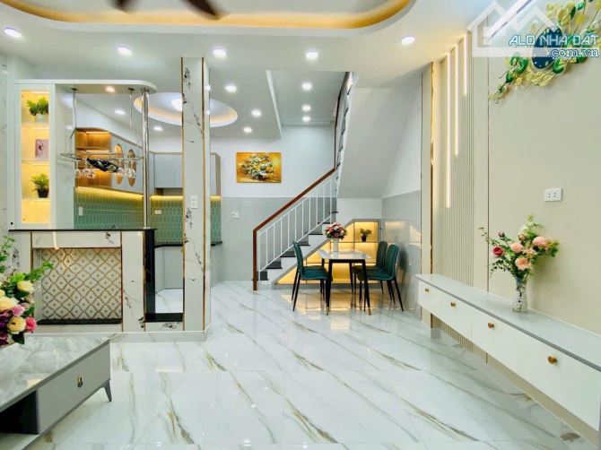 Bán nhà hẻm ô tô 4m ngay Lê Văn Sỹ, Tân Bình. Bao Sổ 2 Tỷ 750. DT: 50m2. Tiện kinh doanh - 2