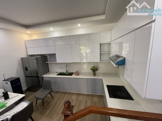 Bán nhà GARA - THANG MÁY - MỚI ĐẸP ở ngay Phú Thượng - Tây Hồ. 63m². Giá hơn 13 tỷ. - 2