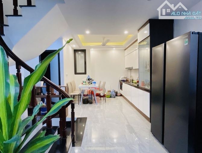 PHỐ HÀM NGHI - 55M2 x 5T - Ô TÔ ĐỖ CỬA - KD - NHÀ ĐẸP - GIÁ 14.2 TỶ. - 2