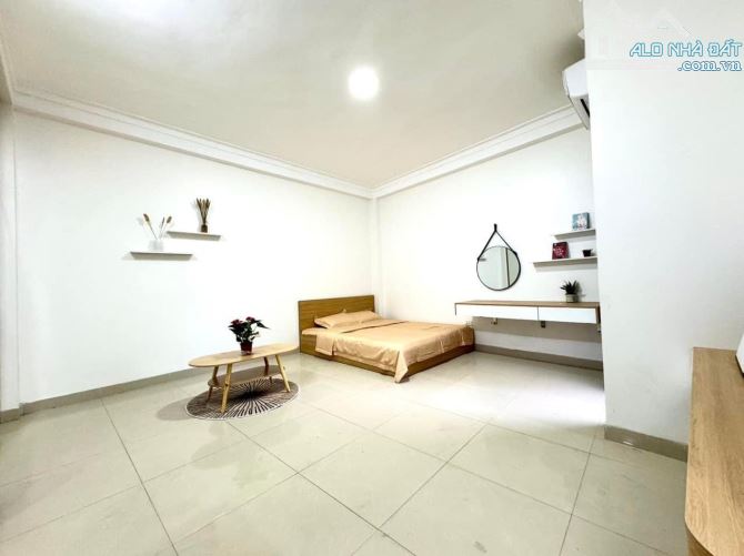 TOÀ CĂN HỘ 7 TẦNG THANG MÁY NGUYỄN VĂN HUYÊN, CẦU GIẤY - LÔ GÓC 3 THOÁNG - 12 CĂN HỘ FULL - 2