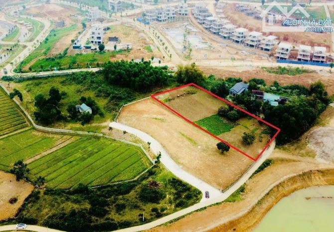 Bán 2755m -800m thổ cư cạnh dự án lagecy nhuận trachh - 2