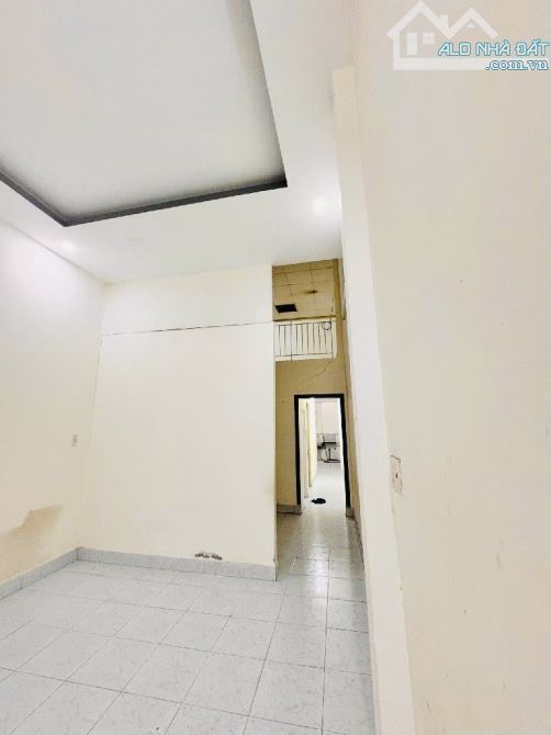 Nhà 2 tầng -ở ngay.  80m2 đường ô tô q7 nhỉnh 6 tỷ - 2