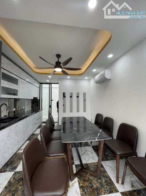 SIÊU PHẨM NHÀ ĐẸP Huỳnh Thúc Kháng, Đống Đa. DT36m, 7 tầng, MT3m6 Giá 15.8 tỷ thỏa thuận - 3
