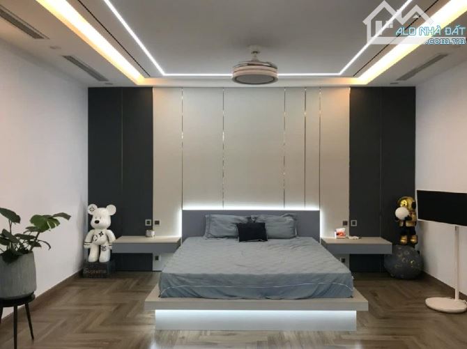 Nhà Văn Quán,Hà Đông,Vị trí đẹp,ô tô tránh,Vỉa hè - kinh doanh - 90m - 5 tầng- 18tỷ - 3