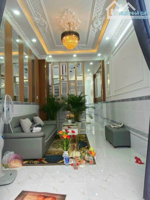 Hiếm bán nhà mới 60m2, Hẻm 1806 Huỳnh Tấn Phât chỉ 3,75 tỷ - 3