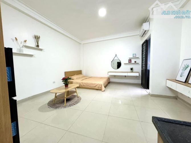 TOÀ CĂN HỘ 7 TẦNG THANG MÁY NGUYỄN VĂN HUYÊN, CẦU GIẤY - LÔ GÓC 3 THOÁNG - 12 CĂN HỘ FULL - 3
