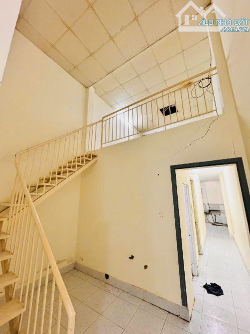 Nhà 2 tầng -ở ngay.  80m2 đường ô tô q7 nhỉnh 6 tỷ - 3