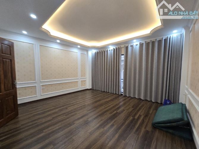 Hót !!! Siêu phẩm BA ĐÌNH 6 tầng Thang máy 41m2 chỉ 12.5 tỷ P. Vĩnh Phúc Hoàng Hoa Thám - 4