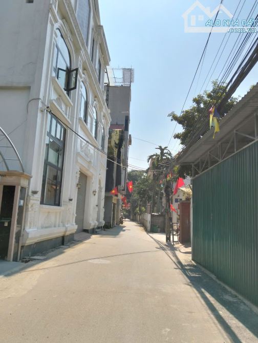 Tuyệt đẹp, Vân Canh 35m2- 5 tầng - 3 ngủ, ngõ nông, ô tô đỗ cửa, 4 tỷ - 4