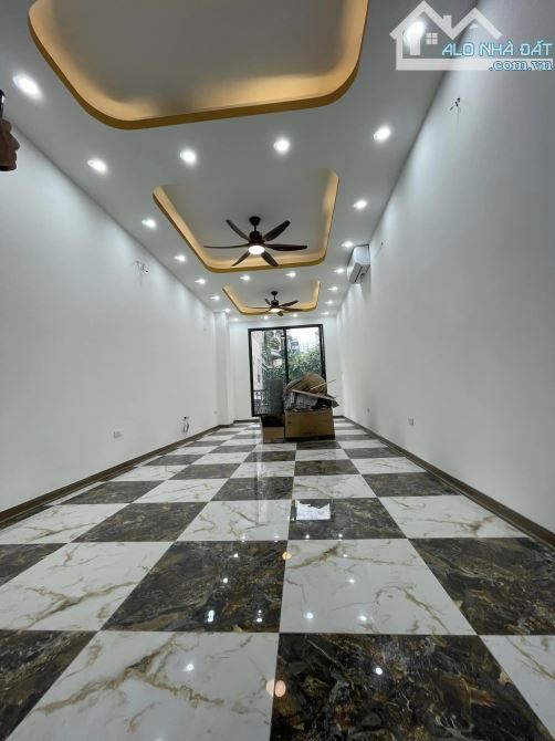 SIÊU PHẨM NHÀ ĐẸP Huỳnh Thúc Kháng, Đống Đa. DT36m, 7 tầng, MT3m6 Giá 15.8 tỷ thỏa thuận - 5