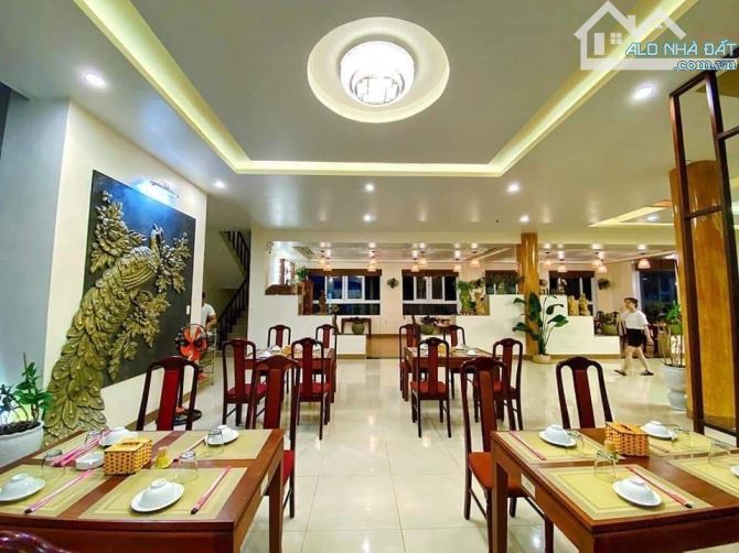 BÁN KHÁCH SẠN MẶT PHỐ HÀN MẶC TỬ, DT 650m2, VIEW SÔNG MỘNG MƠ, DOANH THU ĐỈNH - 5