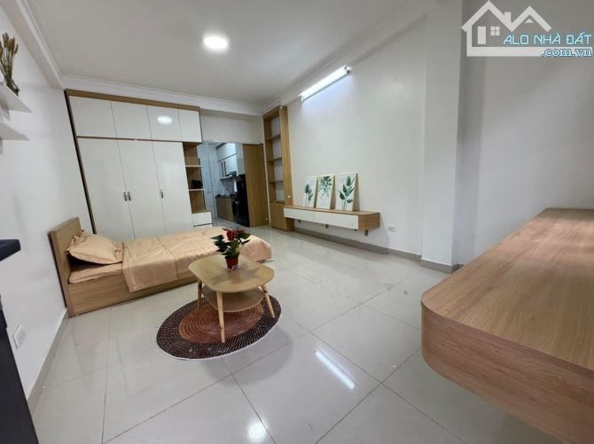 TOÀ CĂN HỘ 7 TẦNG THANG MÁY NGUYỄN VĂN HUYÊN, CẦU GIẤY - LÔ GÓC 3 THOÁNG - 12 CĂN HỘ FULL - 5
