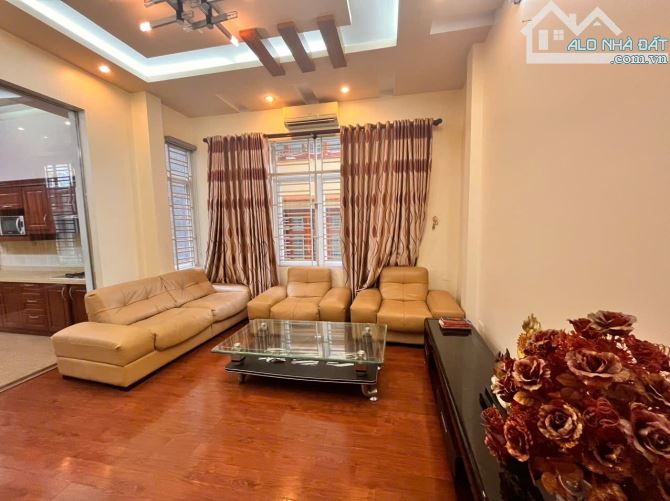 Bán nhà mặt đường Trần Nguyên Hãn vị trí đẹp.75m2 4 tầng ngang 3m giá 13.5 tỷ có tt - 6