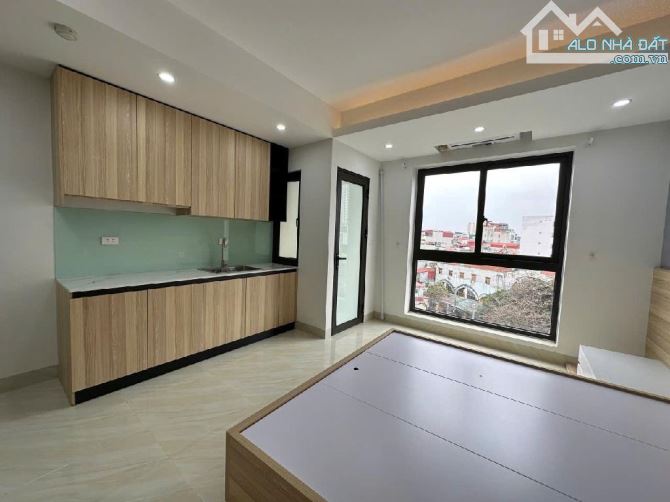 BÁN TÒA NHÀ 9 TẦNG VIEW HỒ Quan nhân NỘI THẤT XỊN- 120M2 - mặt tiền 9.5m- giá thương lượng - 7