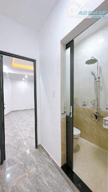 Hiếm bán nhà mới 40m2 Quận 4  chỉ 3,85 tỷ - 7