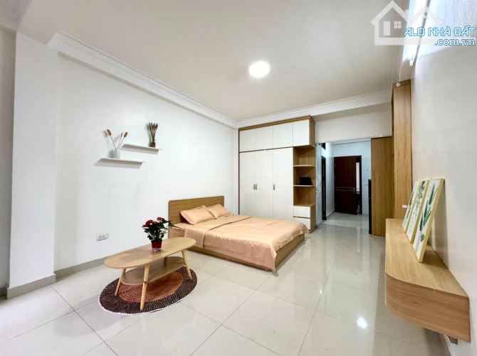 TOÀ CĂN HỘ 7 TẦNG THANG MÁY NGUYỄN VĂN HUYÊN, CẦU GIẤY - LÔ GÓC 3 THOÁNG - 12 CĂN HỘ FULL - 8