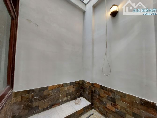 Mặt tiền 4 tầng 5*20, vị trí KD Spa, VP Cty KV Dương Thị Giang, Phan Văn Hớn - 9