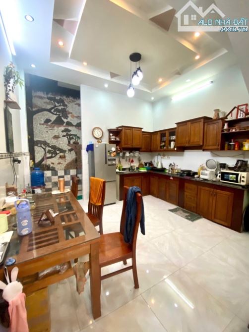 🏡🏡 HẺM VIP TẢI TRÁNH - KHU PHÂN LÔ ĐỒNG BỘ HUỲNH THỊ HAI ~ 60M2 - 4 TẦNG - HƠN 4 ĐỒNG 🌹