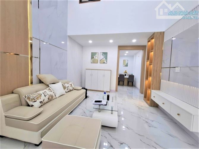 Bán nhà  Tô Hiến Thành, Quận 10 (4.5x12) HXH 4m chỉ nhỉnh 6 tỷ.