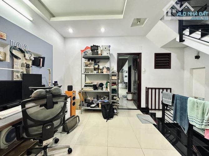NGAY Chợ Bình Thành,hẻm Ô tô tránh, 56m2, Gía chỉ 4.5 Tỏi