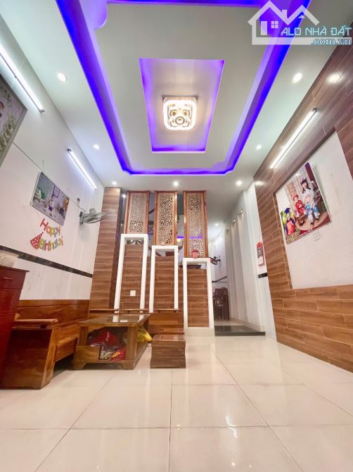 40m2 (4x10). 3 Tỷ 450 TL - Nhà khu VIP Hoàng Văn Thụ, p. Ngô Mây Quy Nhơn