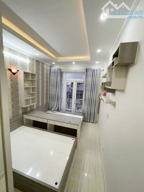 🌟 NHÀ PHỐ 5 TẦNG CẠNH TRUNG TÂM QUẬN 1 🌟 🏪 LÔ NHÌ MẶT TIỀN ĐOÀN VĂN BƠ QUẬN 4 🏪 - 1