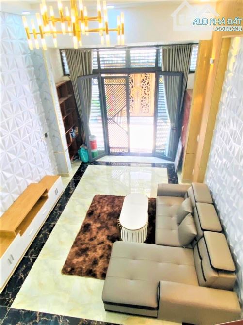 Bán nhà Cách Mạng Tháng 8, Quận 10 (4x14, 2 tầng) Hẻm Ô Tô  chỉ 6.5 tỷ. - 1