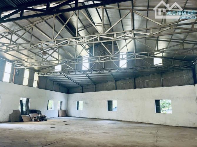 Cho thuê 600m2 mặt đường 32 giá rẻ - 1