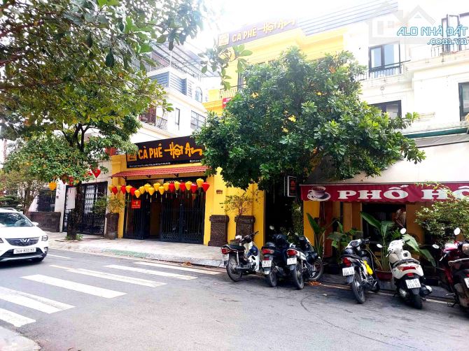 Bán biệt thự Roman Plaza, diện tích 190m2, mặt tiền 11m, xây cao 4 tầng - 1