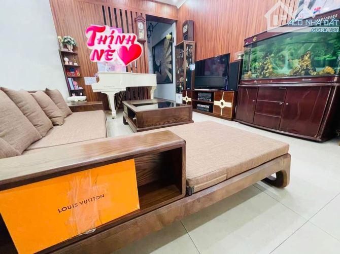 🍍Căn nhà 3 tầng mặt đường chợ Đôn, Lê Chân, 60m2, ngang 4m vuông đét, giá 6,79 tỷ - 2