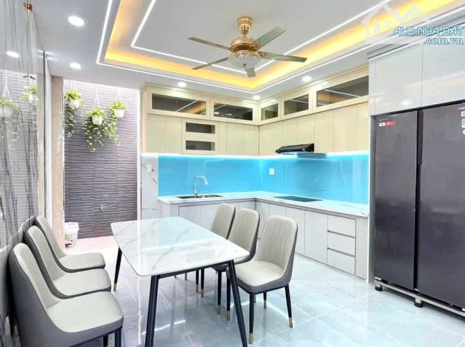 Nhà Nguyễn Thượng Hiền, P.6,2 tầng,HXH,38m2,2 PN,HC, chỉ 4.x - 2