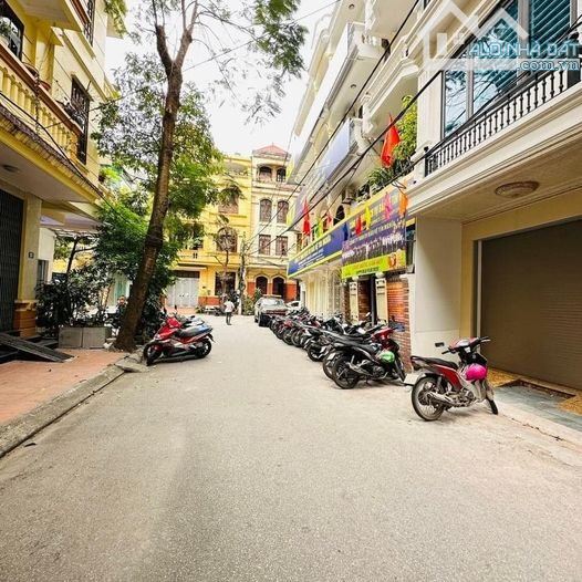 HOA HẬU. nhà Phố Lụa 50m2, 5 TẦNG, giá 12 tỷ. THANG MÁY - Ô TÔ TRÁNH - KINH DOANH. - 2