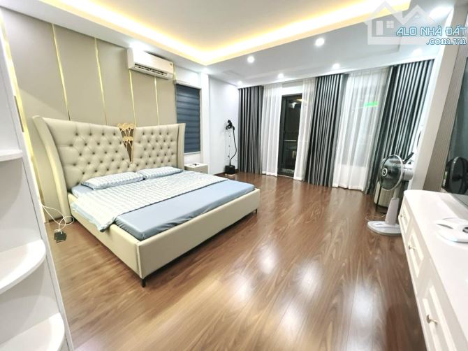 Lô góc Đặng Văn Ngữ, 3 mặt thoáng, ngõ thông ba gác tránh, mới đẹp, 6 tầng thang máy, 51m2 - 2