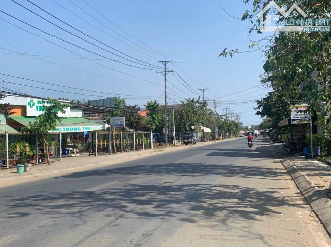 Cần Bán 216m2 ( 7,6m x 30m ) đất thổ mặt tiền đường DT835B, kết nối TPHCM chỉ 30p - 2