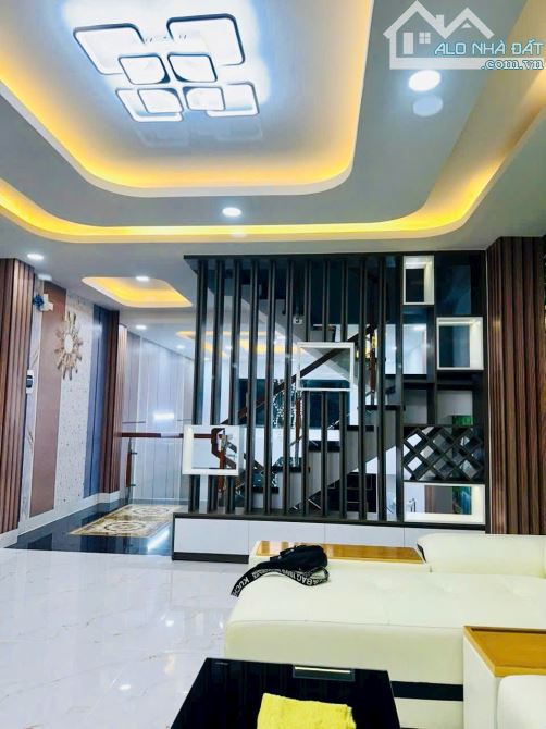 Bán Nhà Hốc Môn 96m2(6x16) - 3 Tầng - Hẻm Xe Tải- Gần Chợ Hốc Môn- Nhỉnh 5Tỷ. - 2