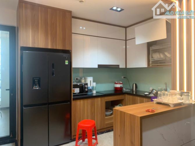 Cho thuê căn hộ chung cư  Iris gaden đường Trần Hữu Dực.Lô góc 104m2x3PN Giá 19tr - 3