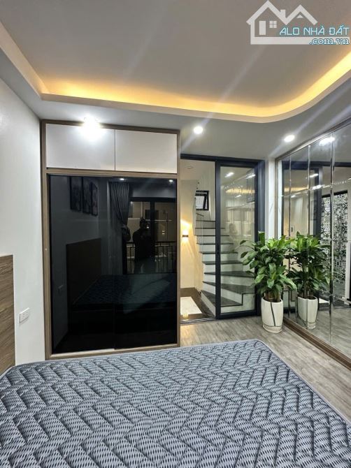 🏡 Bán nhà phố Nguyễn Công Trứ, Hiếm có - Vị trí VIP! 5 tỷ - 3