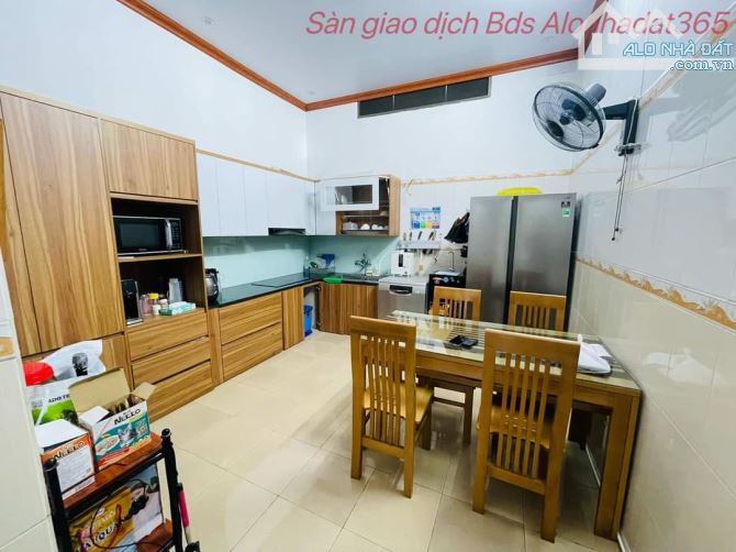 🍍Căn nhà 3 tầng mặt đường chợ Đôn, Lê Chân, 60m2, ngang 4m vuông đét, giá 6,79 tỷ - 4