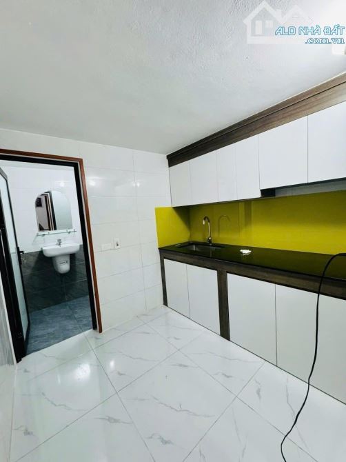 Hiếm! TT Ngõ Tô Hoàng - Hai Bà Trưng- Tầng 1- Lô góc - Sổ to 70m2, 2 ngủ, 2wc chỉ 3.45 tỷ - 4