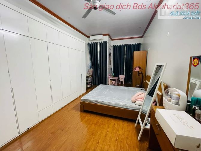 🍍Căn nhà 3 tầng mặt đường chợ Đôn, Lê Chân, 60m2, ngang 4m vuông đét, giá 6,79 tỷ - 6