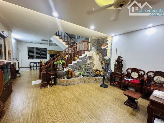 Bán nhà phố Hoa Lâm. 72m2. 5 tầng. Full nội thất xịn xò. - 6