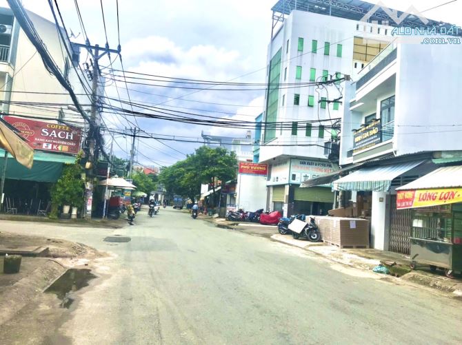 Bán nhà MT Lâm Thị Hố gần Hiệp Thành city, DT: 5.5x23m, giá 6.8 tỷ tl