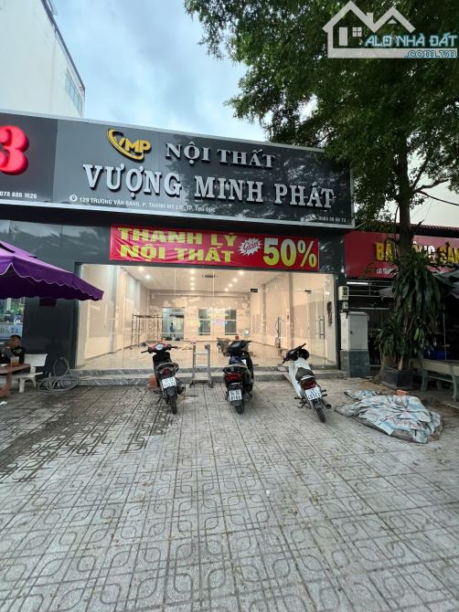 Cho Thuê Mặt Bằng 8x20m đường Trương Văn Bang quận 2