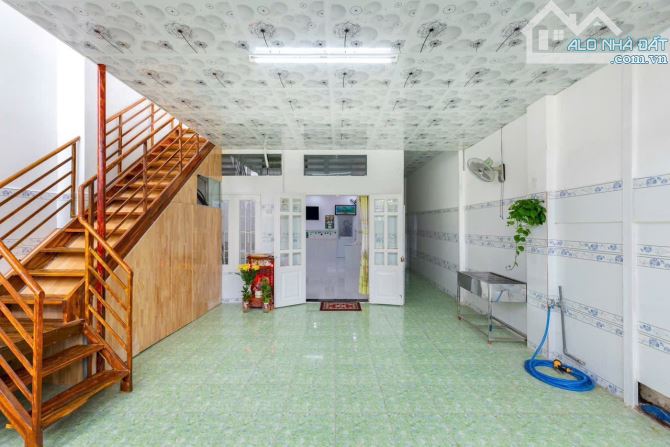 Cho thuê nhà gần bãi sau làm homestay hoặc ở 1 trệt 1 lầu hẻm ôtô 658 Nguyễn An Ninh